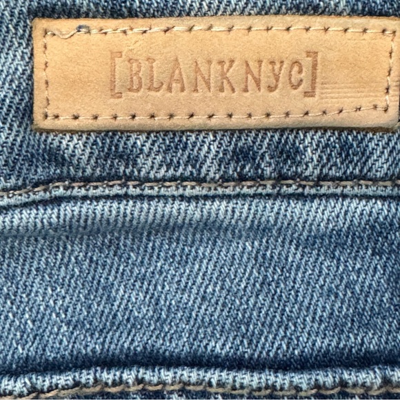 BlankNYC Low Rise Skinny Distressed Jeans Women’s 25 Blue Stretch Denim - Picture 3 of 7
